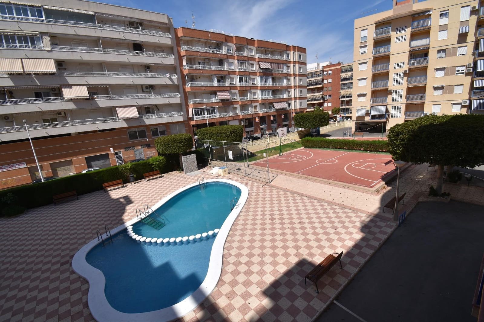 3 quarto Apartamento para venda em Santa Pola com piscina - 230 000 € (Ref: 9276547)