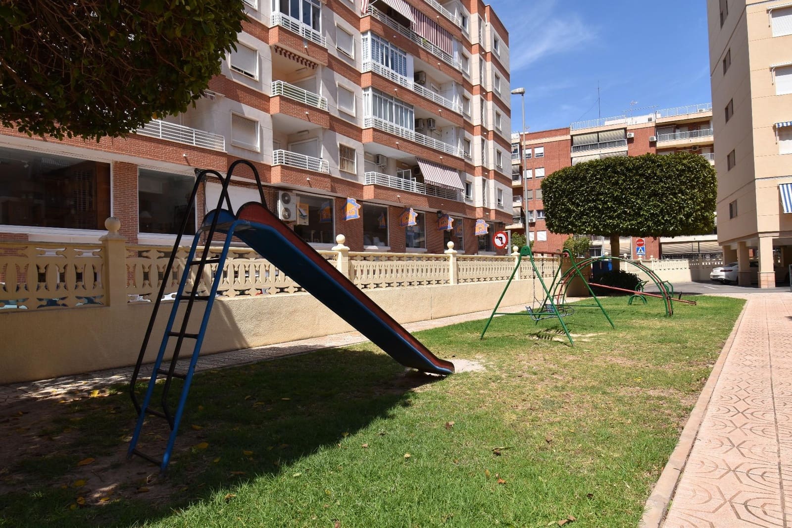 3 quarto Apartamento para venda em Santa Pola com piscina - 230 000 € (Ref: 9276547)