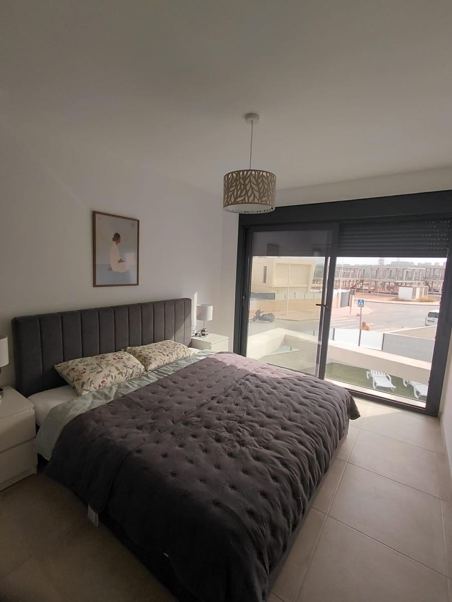 3 soveværelse Villa til salg i Gran Alacant med garage - € 550.000 (Ref: 9294477)