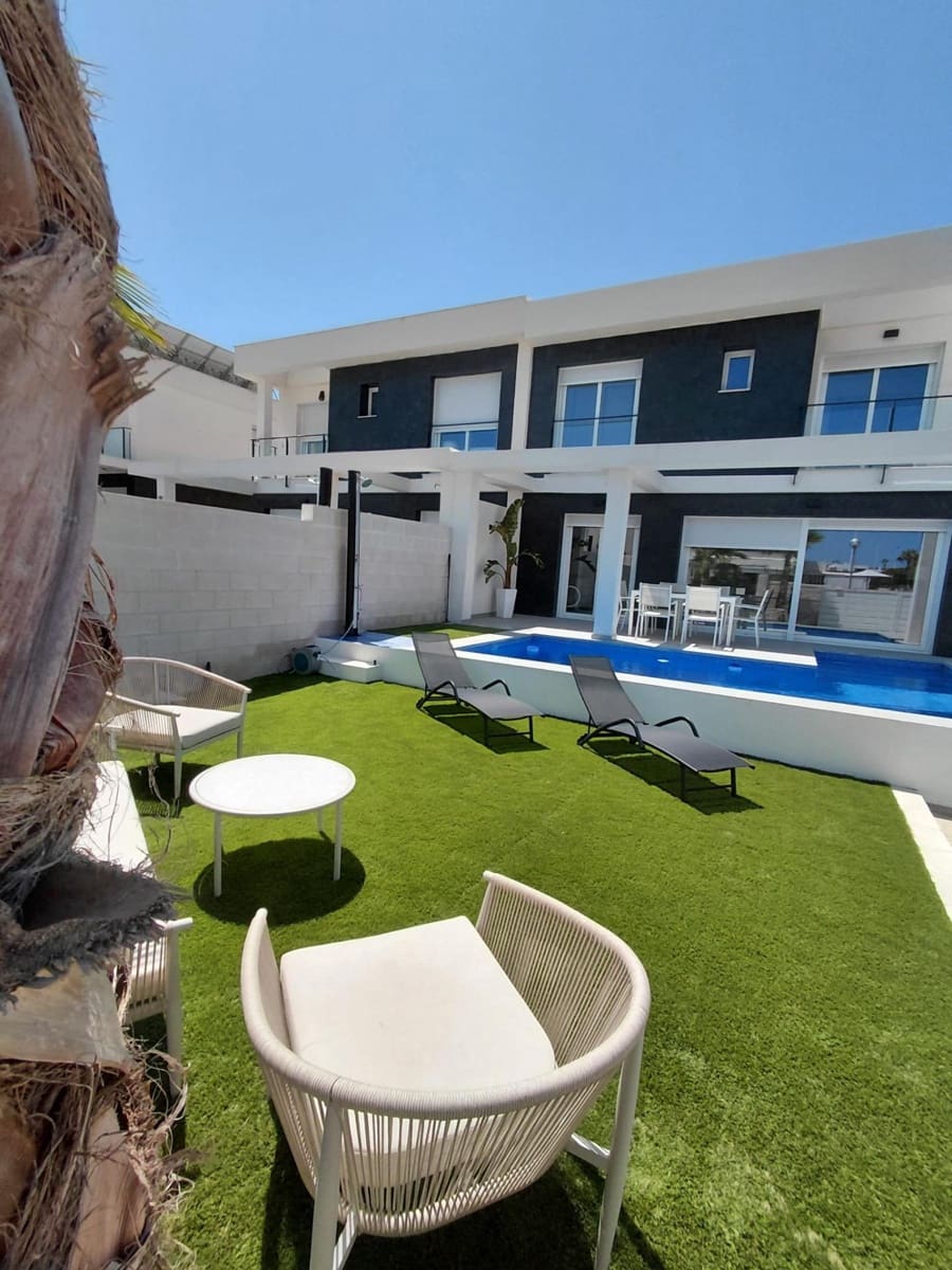 3 soverom Villa til salgs i Gran Alacant med garasje - € 470 000 (Ref: 9294479)