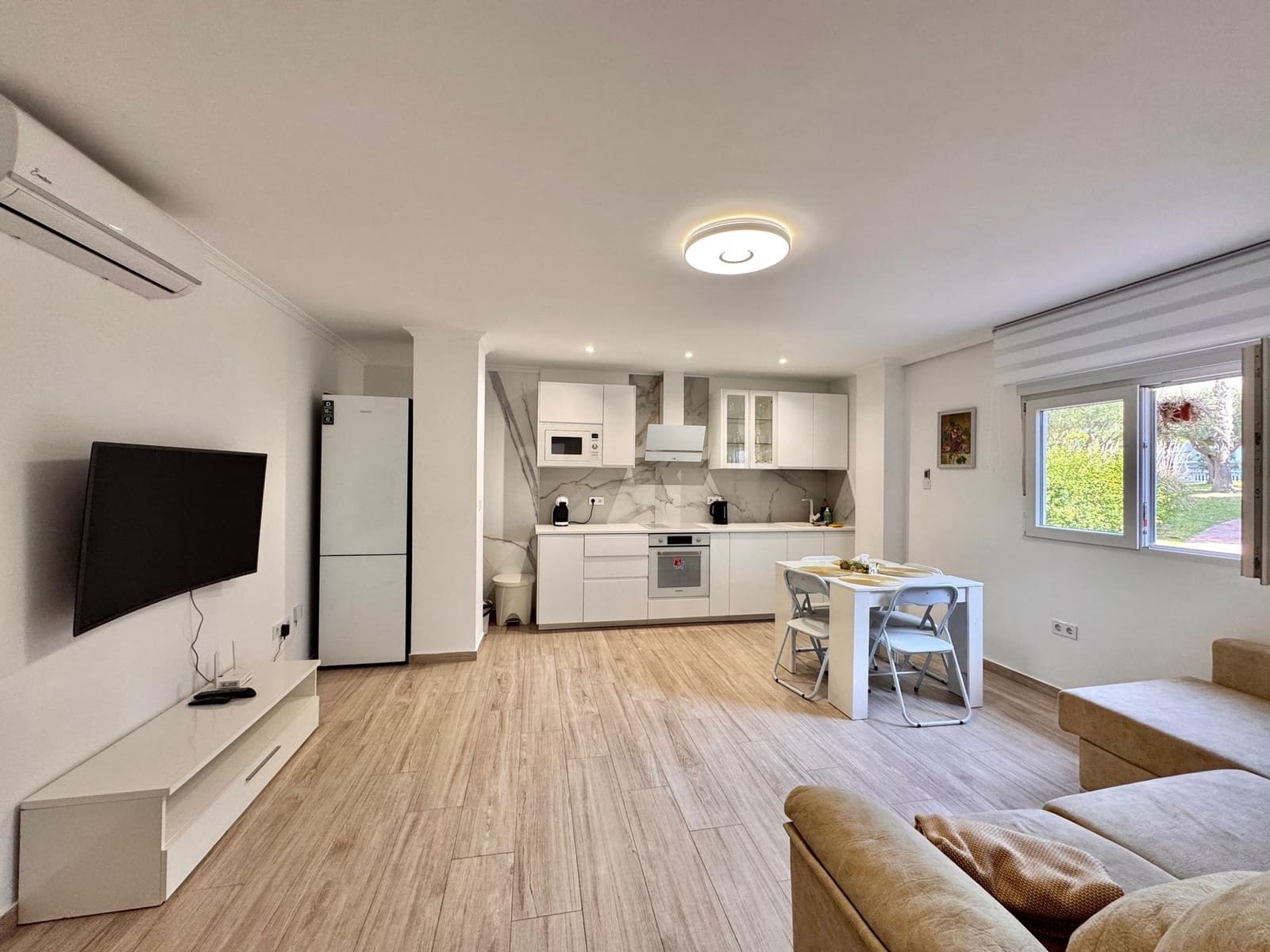 Local Comercial de 2 habitaciones en Gran Alacant en venta con piscina garaje - 148.500 € (Ref: 9313733)