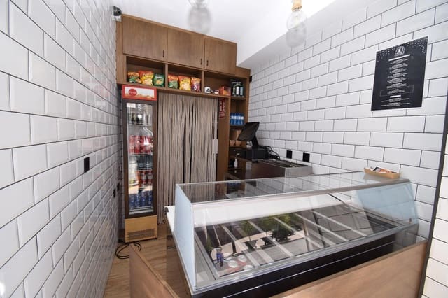 1 bedroom Business for sale in Playa Levante, Santa Pola - € 52,000 (Ref: 9347672)