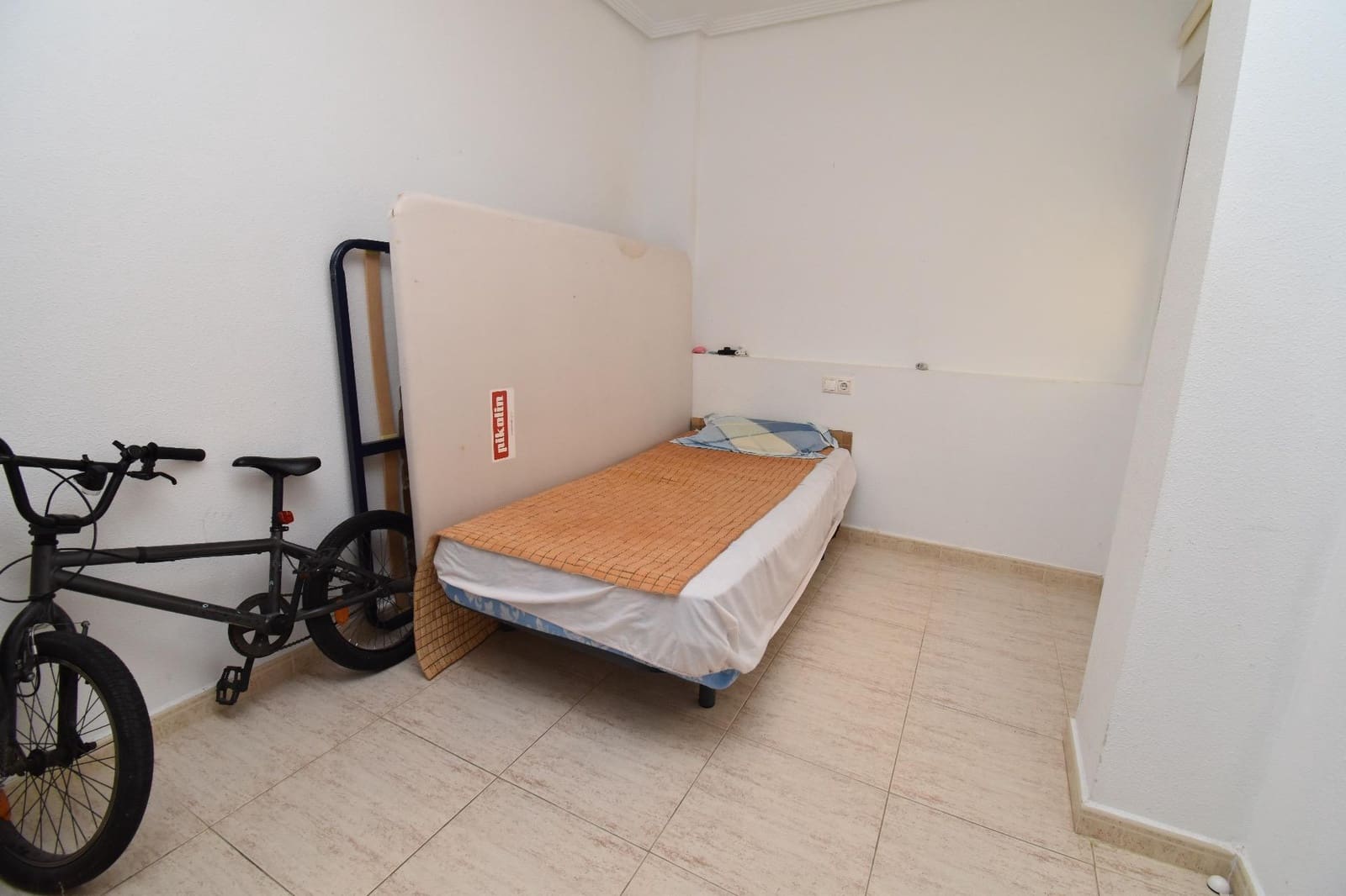 3 bedroom Flat for sale in Santa Pola - € 175,000 (Ref: 9359488)