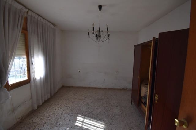 4 soveværelse Finca/Landehus til salg i Valverde, Elche / Elx med garage - € 220.000 (Ref: 9374739)