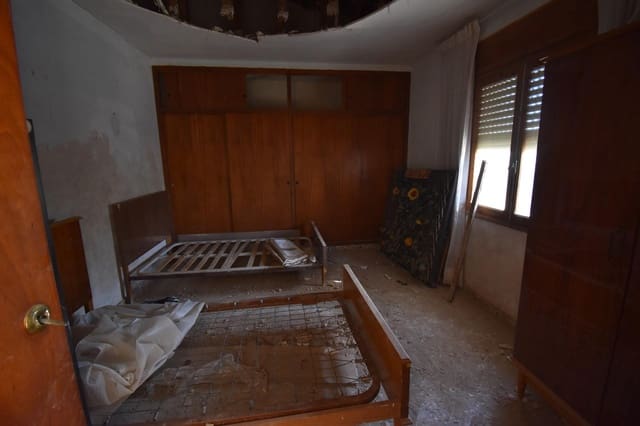 4 soveværelse Finca/Landehus til salg i Valverde, Elche / Elx med garage - € 220.000 (Ref: 9374739)