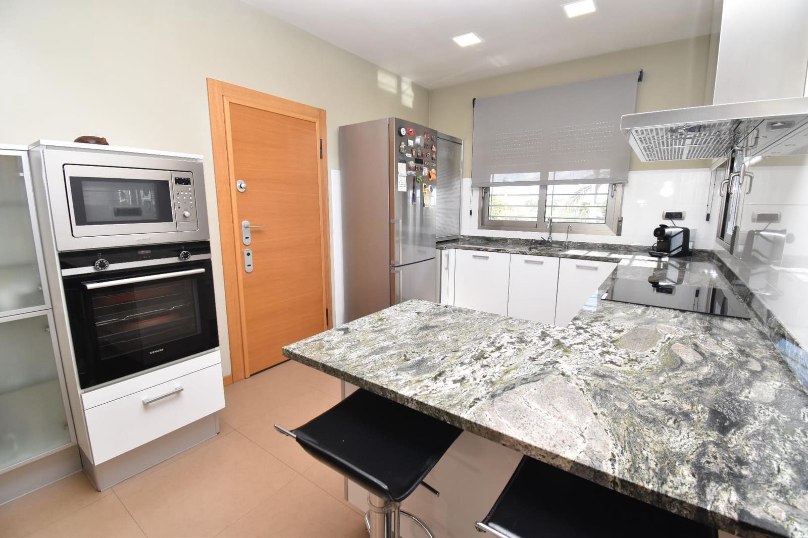 4 sypialnia Willa na sprzedaż w Elche / Elx z basenem garażem - 840 000 € (Ref: 9379309)