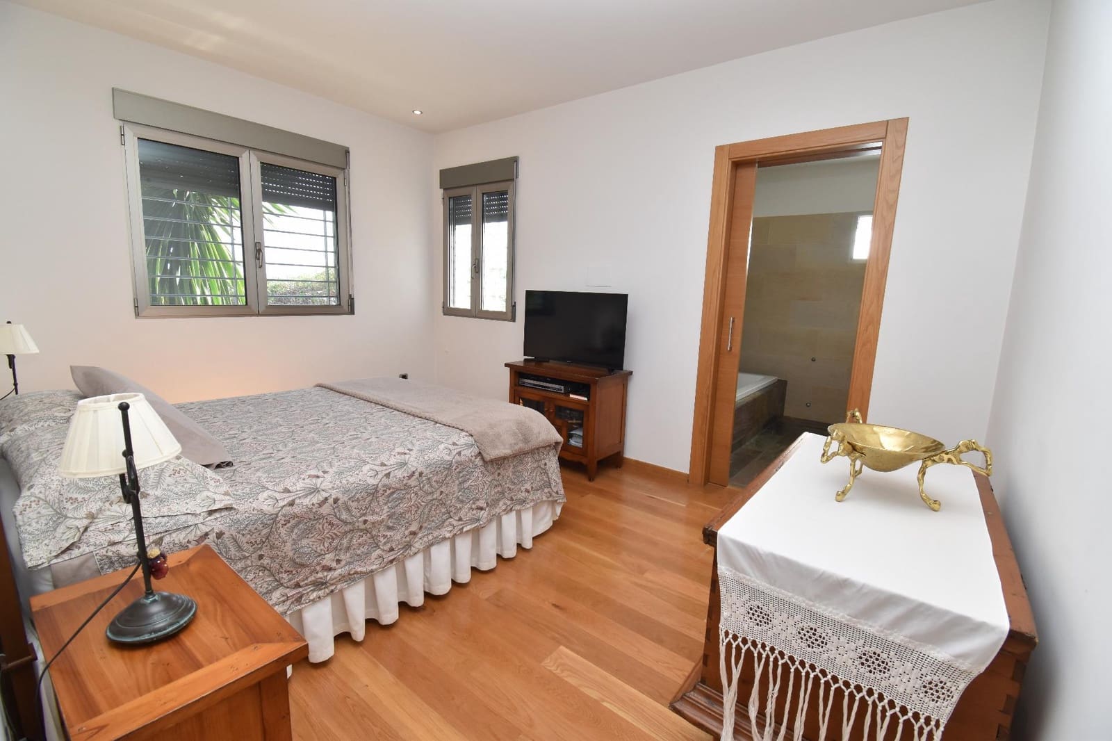 4 sypialnia Willa na sprzedaż w Elche / Elx z basenem garażem - 840 000 € (Ref: 9379309)