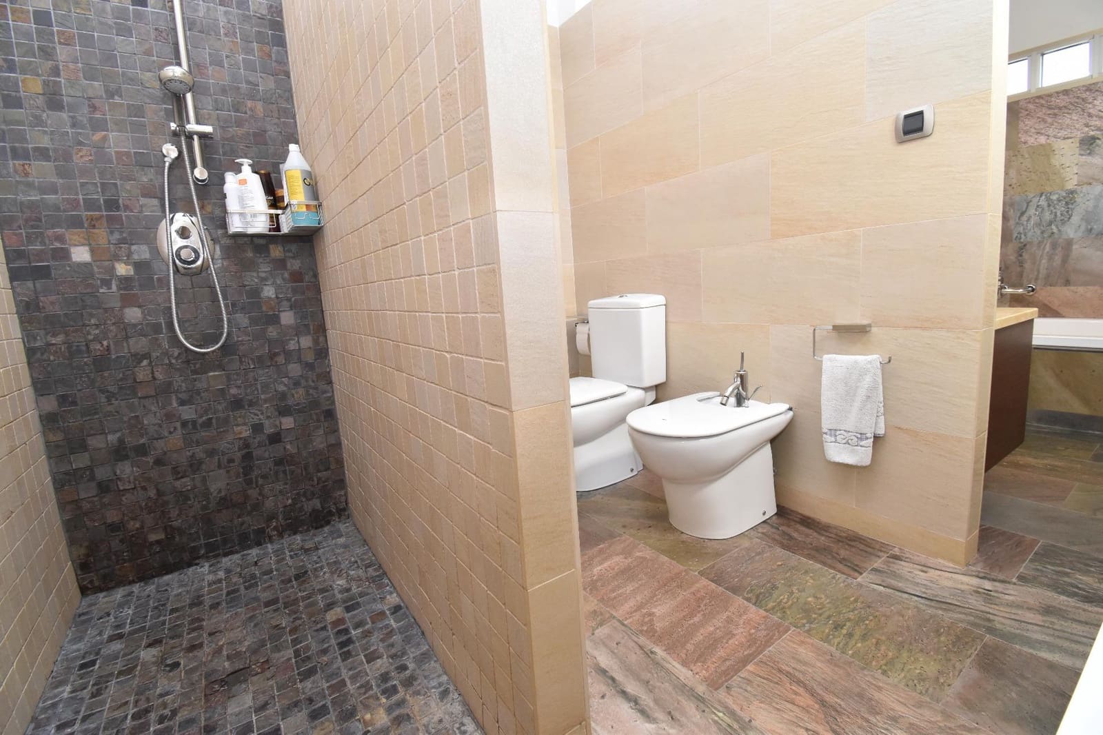 4 sypialnia Willa na sprzedaż w Elche / Elx z basenem garażem - 840 000 € (Ref: 9379309)