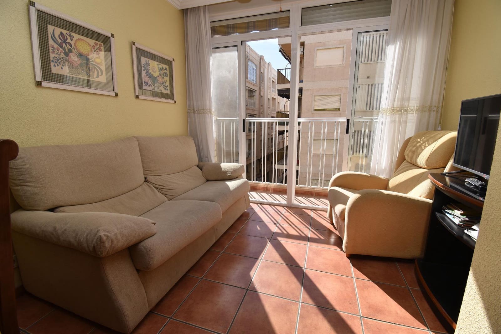 2 bedroom Flat for sale in Santa Pola - € 249,000 (Ref: 9386219)