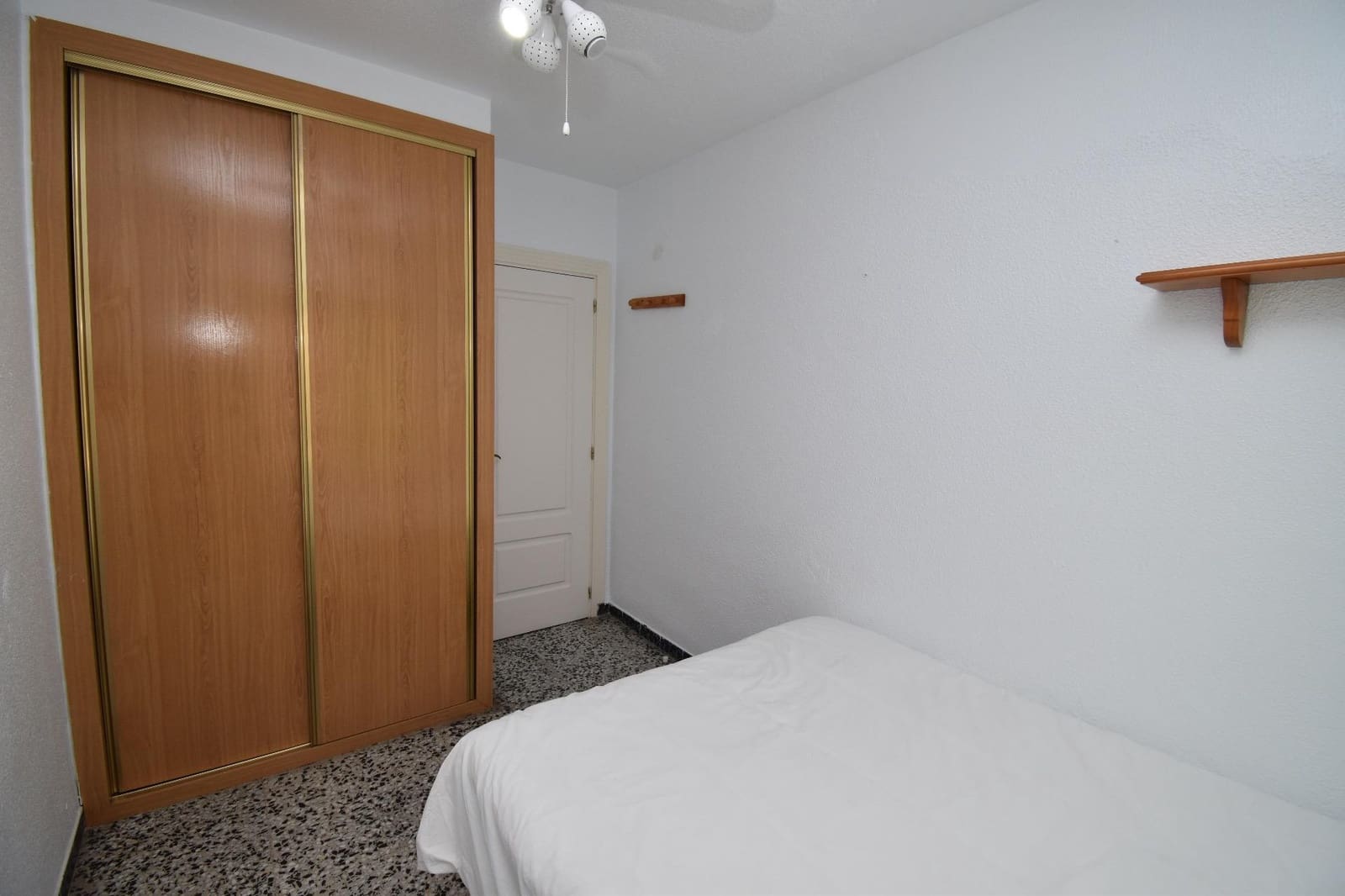 Piso de 3 habitaciones en Santa Pola en venta - 199.900 € (Ref: 9431027)