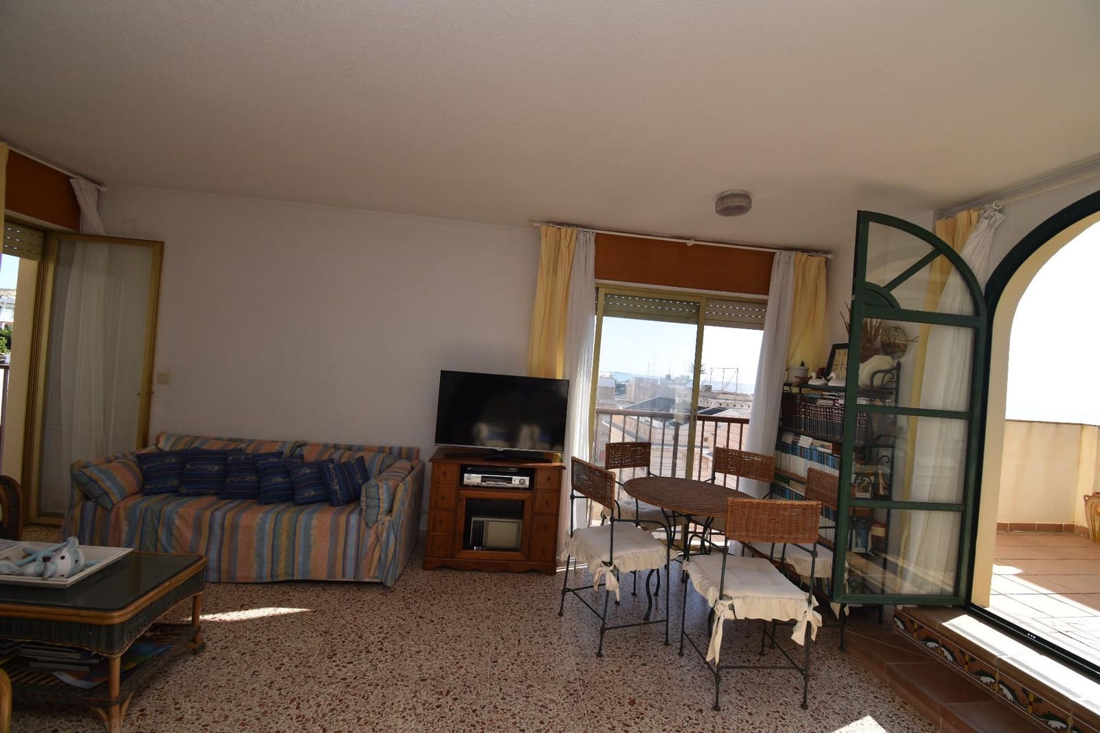 2 bedroom Penthouse for sale in Santa Pola - € 290,000 (Ref: 9468614)