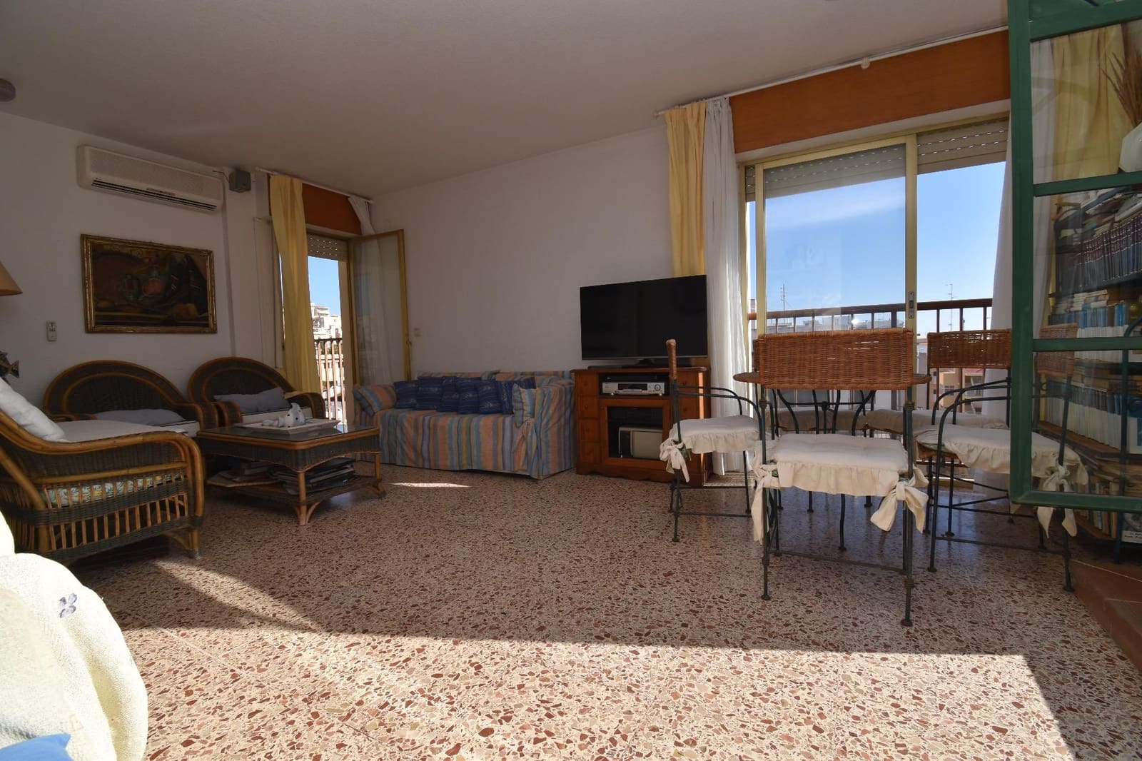 2 bedroom Penthouse for sale in Santa Pola - € 290,000 (Ref: 9468614)