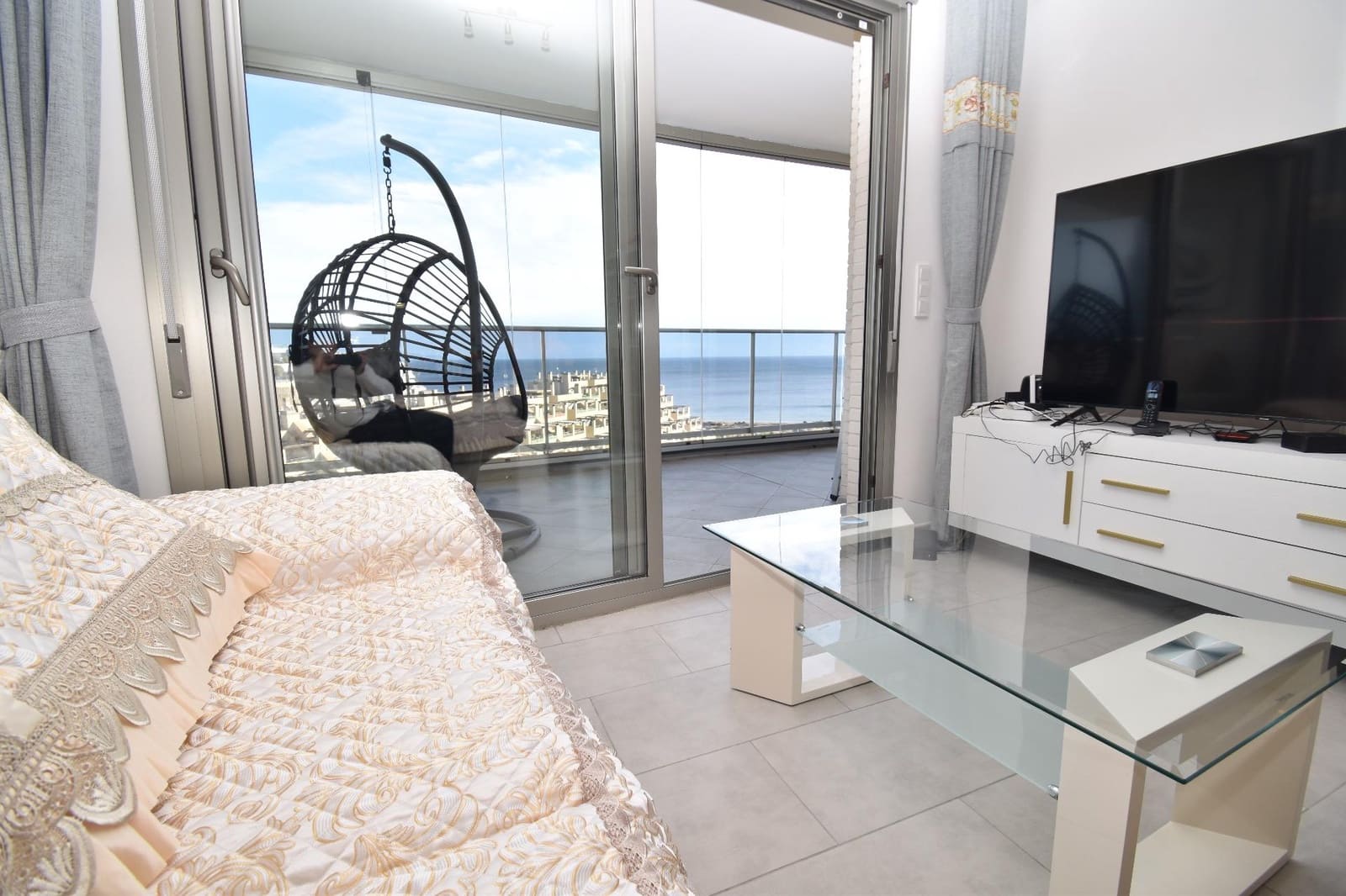 3 quarto Penthouse para venda em Arenales del Sol com piscina - 680 000 € (Ref: 9474345)