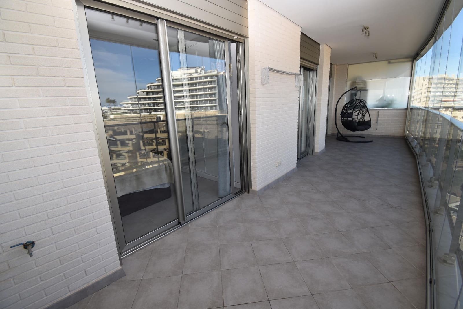 3 quarto Penthouse para venda em Arenales del Sol com piscina - 680 000 € (Ref: 9474345)