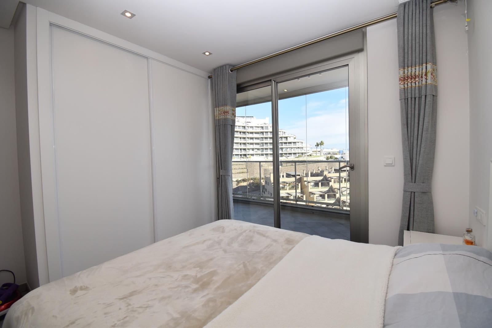 3 quarto Penthouse para venda em Arenales del Sol com piscina - 680 000 € (Ref: 9474345)