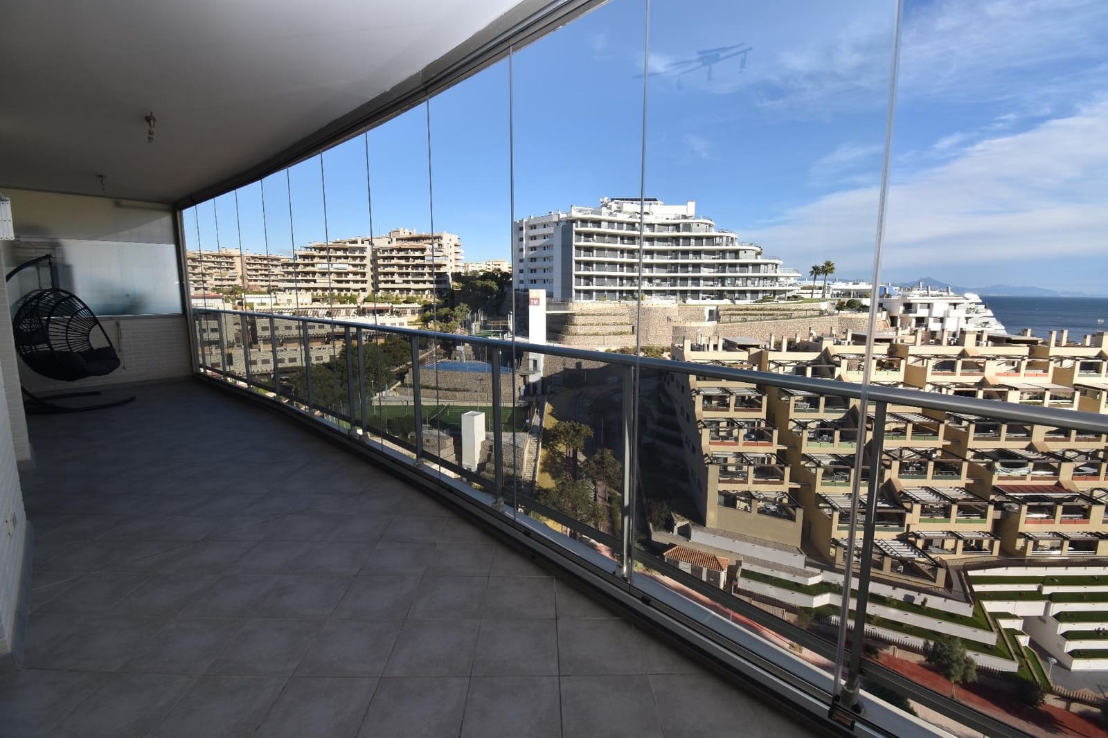 3 quarto Penthouse para venda em Arenales del Sol com piscina - 680 000 € (Ref: 9474345)