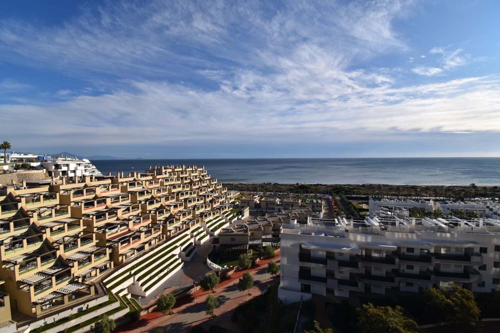 3 quarto Penthouse para venda em Arenales del Sol com piscina - 680 000 € (Ref: 9474345)