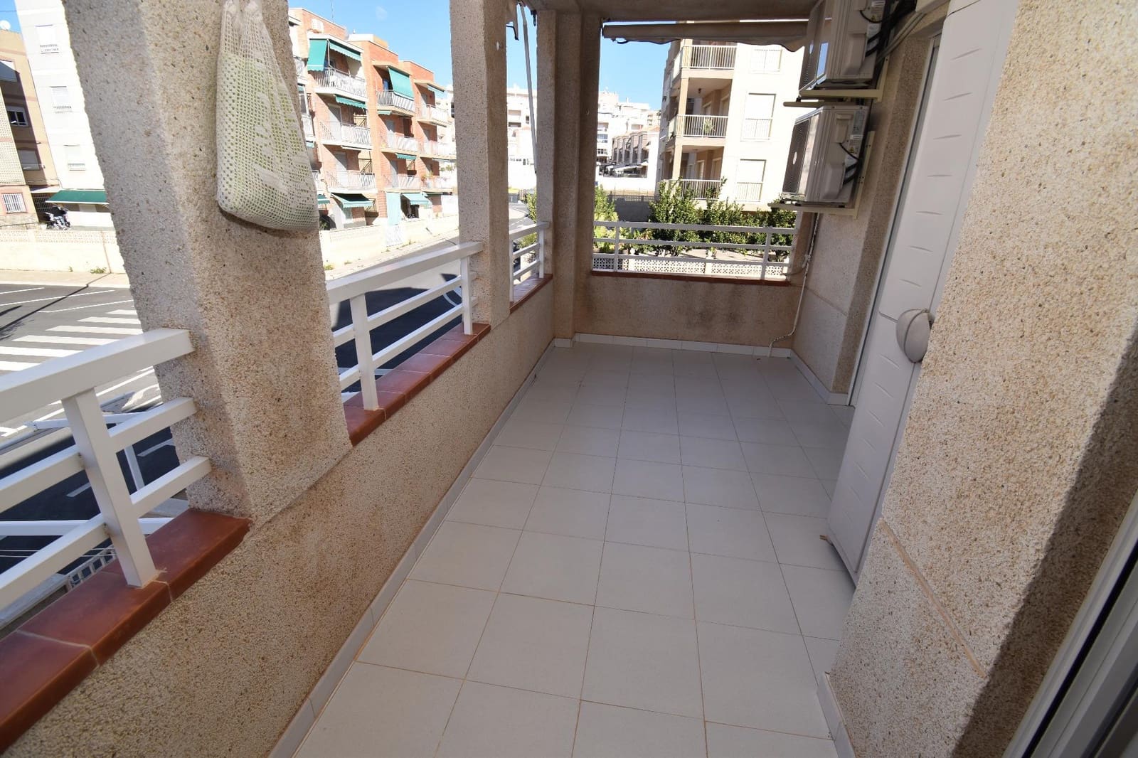 3 bedroom Flat for sale in Santa Pola with garage - € 245,000 (Ref: 9481326)