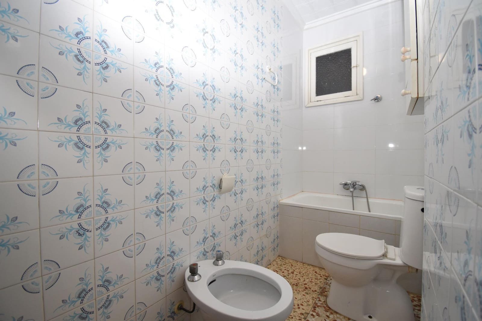 4 bedroom Flat for sale in Elche / Elx - € 165,000 (Ref: 9497584)