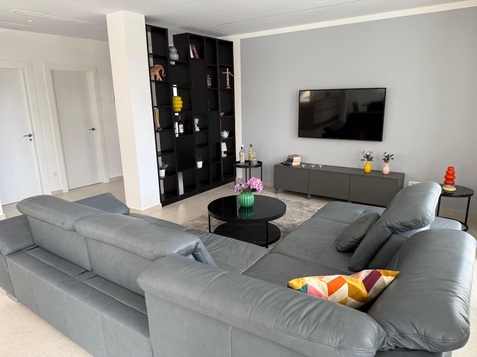 Chalet de 4 habitaciones en Guardamar del Segura en venta con piscina - 660.000 € (Ref: 9504554)