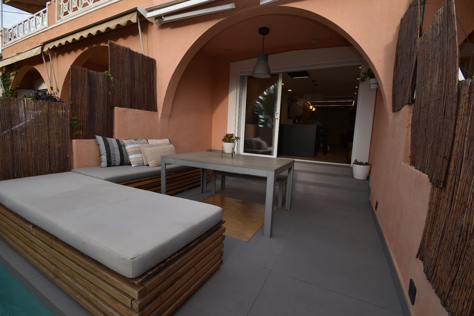 2 bedroom Bungalow for sale in Santa Pola with pool - € 450,000 (Ref: 9504555)