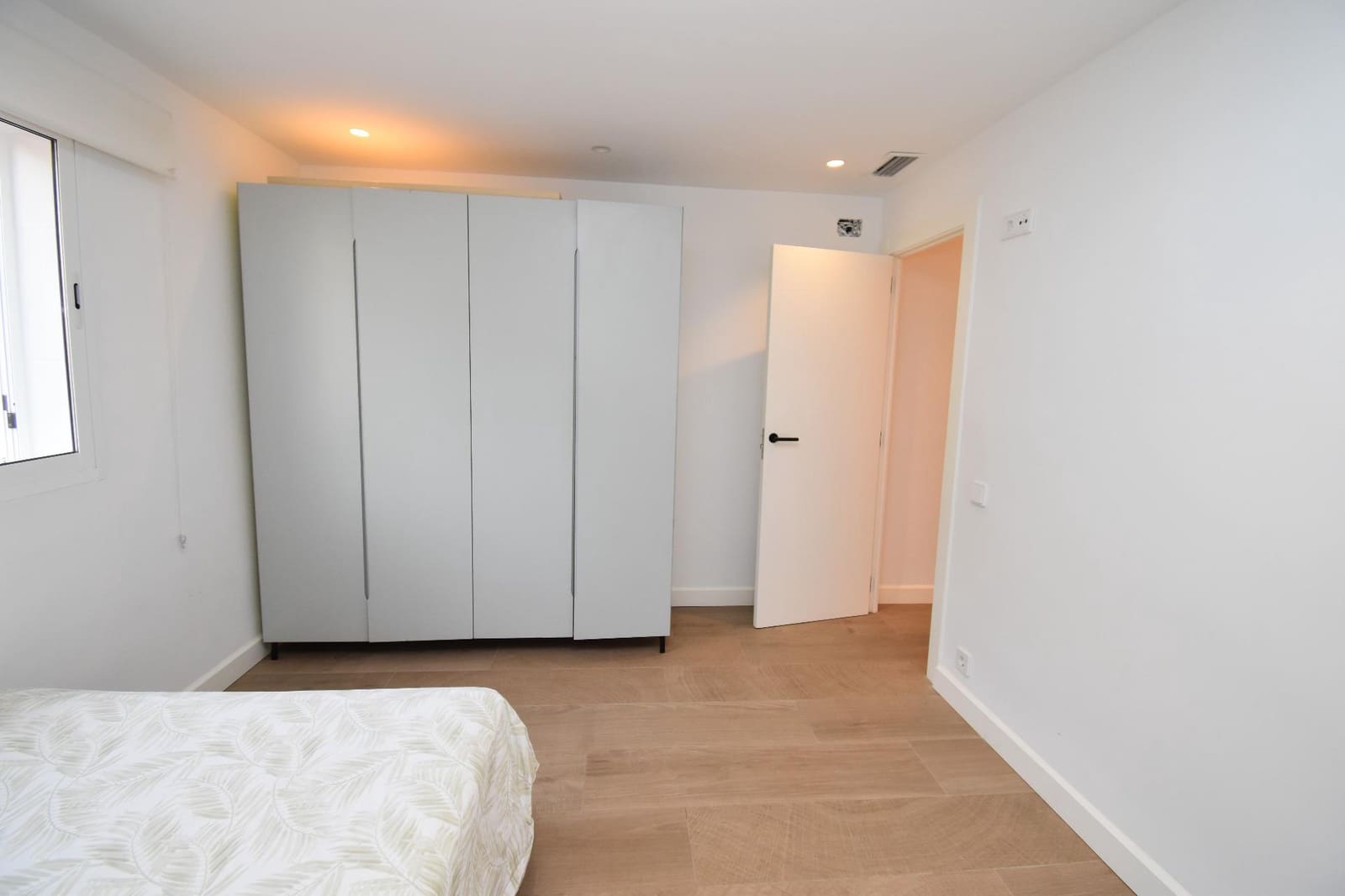 2 bedroom Bungalow for sale in Santa Pola with pool - € 450,000 (Ref: 9504555)