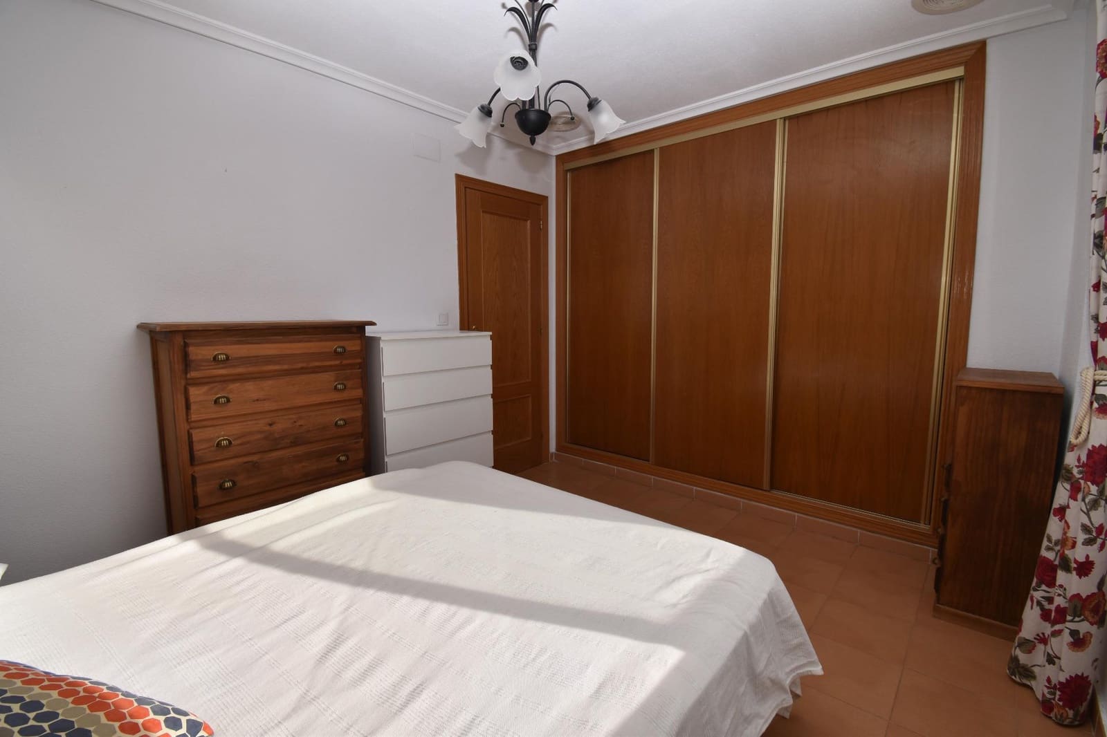 2 soveværelse Bungalow til salg i Santa Pola med swimmingpool - € 189.000 (Ref: 9556083)