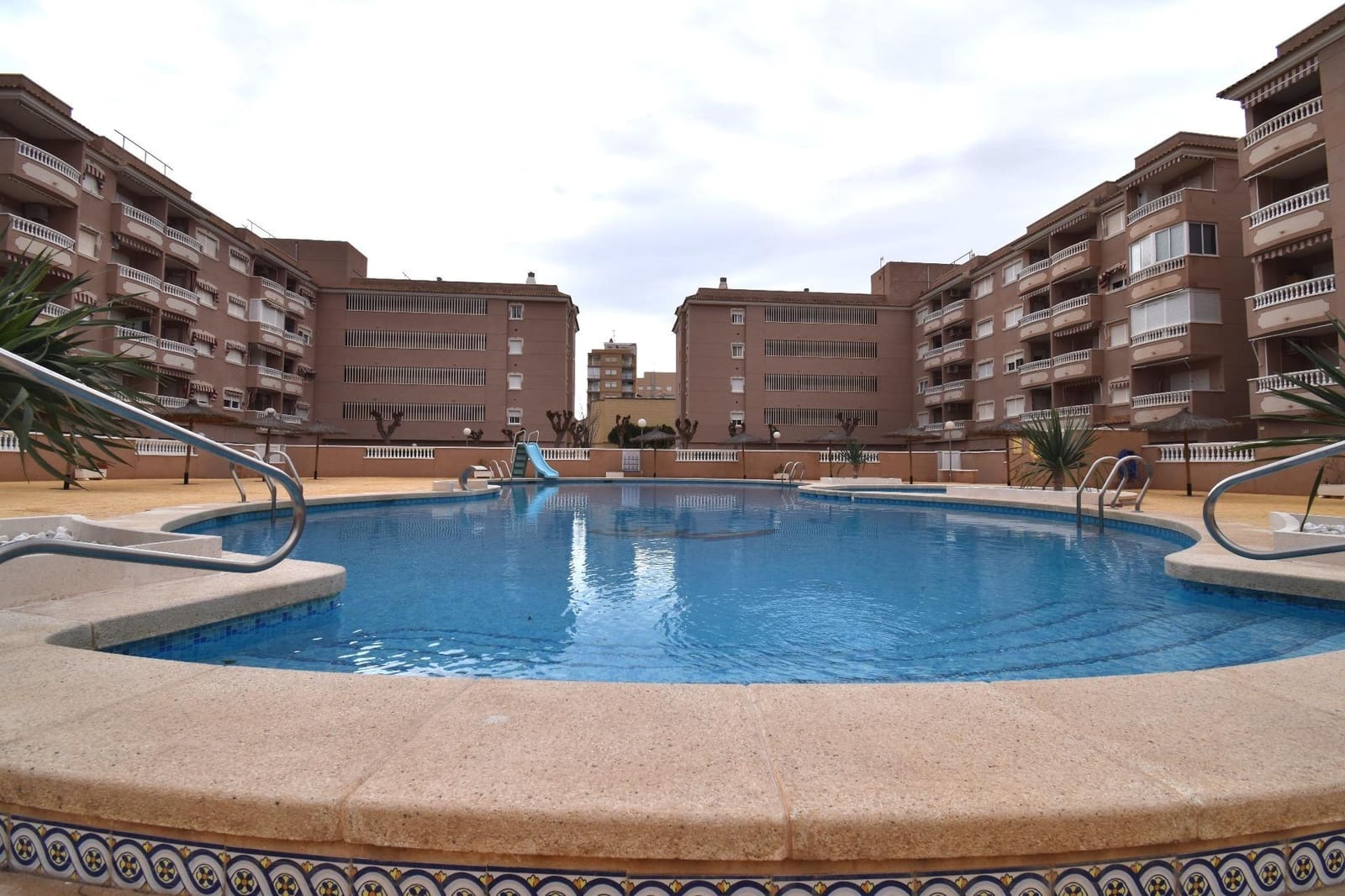 2 bedroom Apartment for sale in Santa Pola with pool garage - € 215,000 (Ref: 9562114)