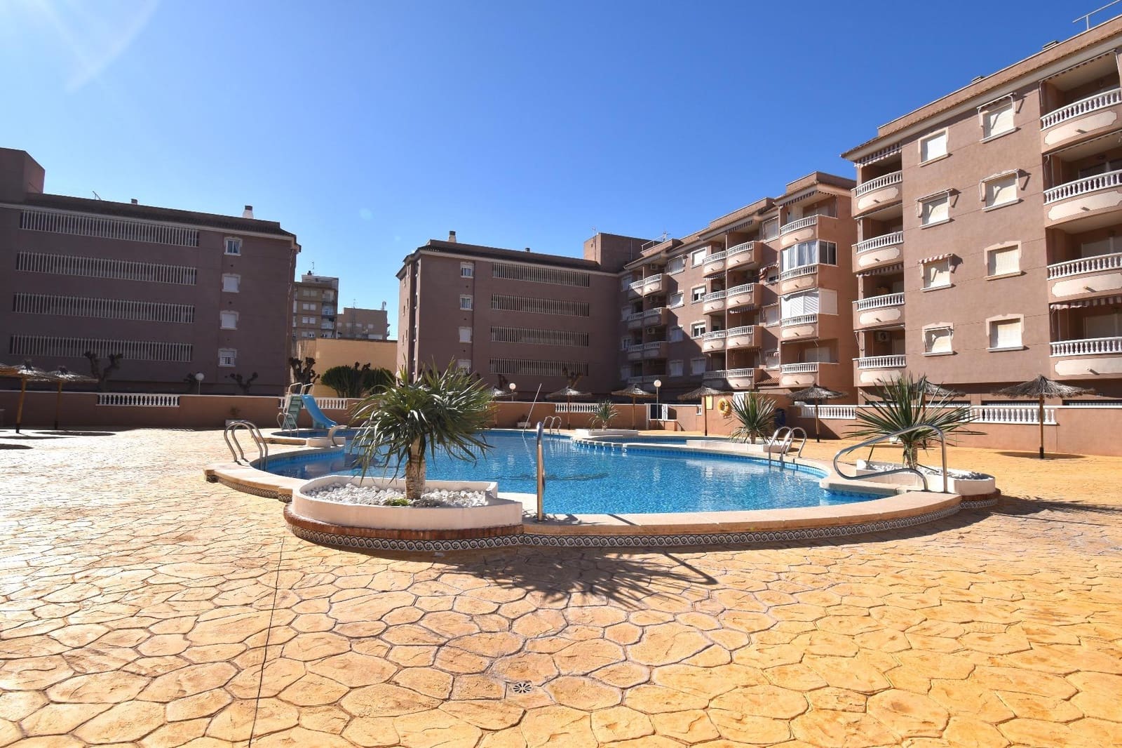 2 bedroom Apartment for sale in Santa Pola with pool garage - € 215,000 (Ref: 9562114)