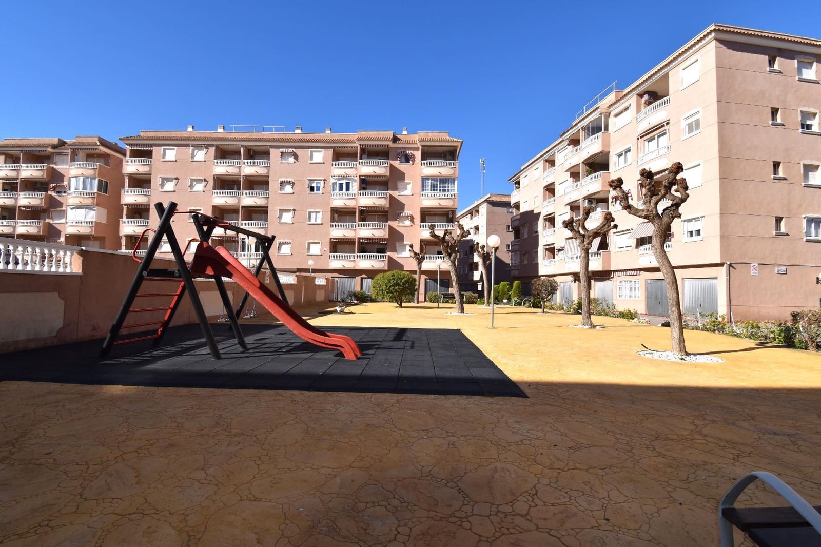 2 bedroom Apartment for sale in Santa Pola with pool garage - € 215,000 (Ref: 9562114)