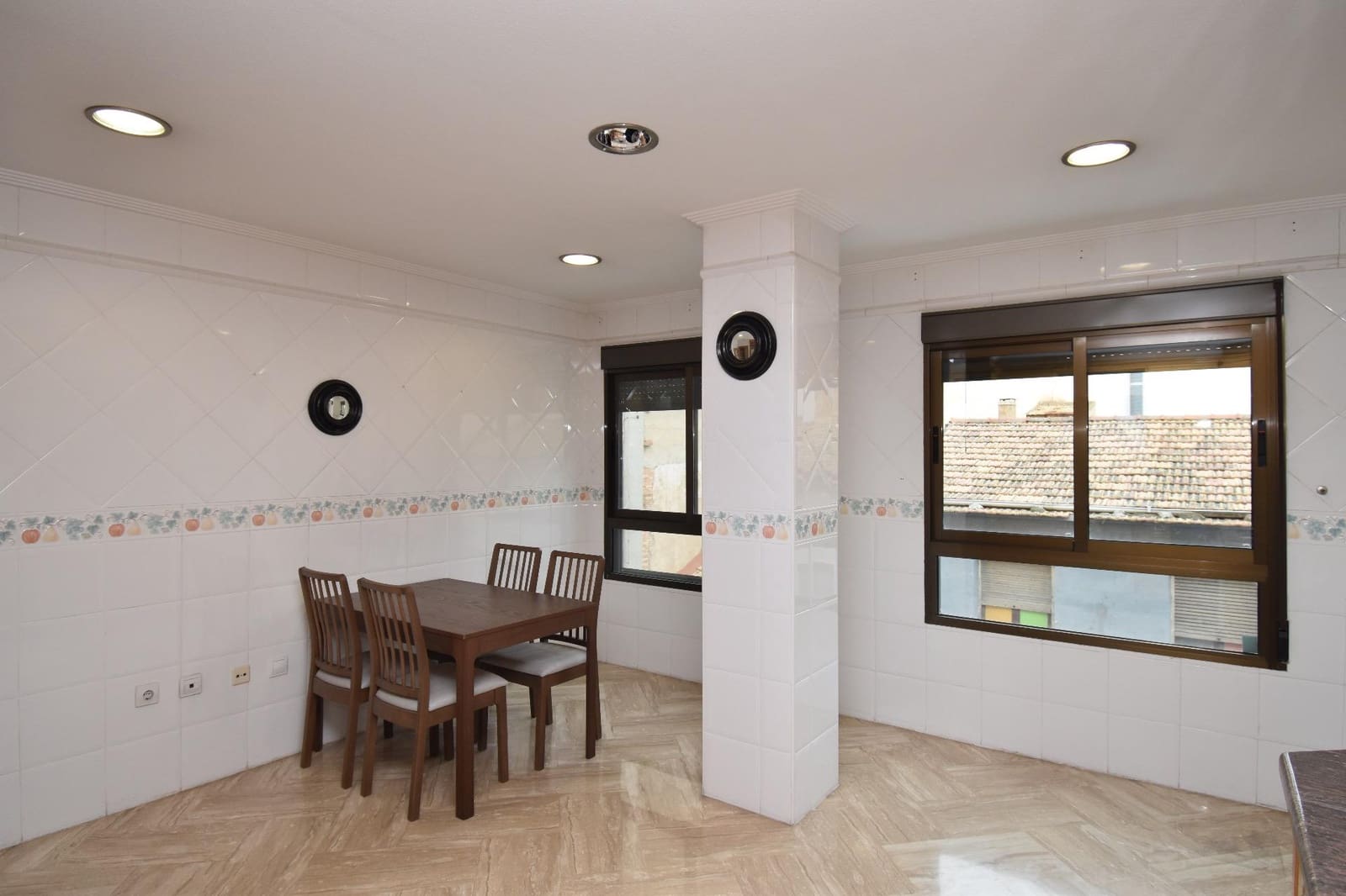 3 sovrum Lägenhet till salu i Elche / Elx med garage - 350 000 € (Ref: 9586767)