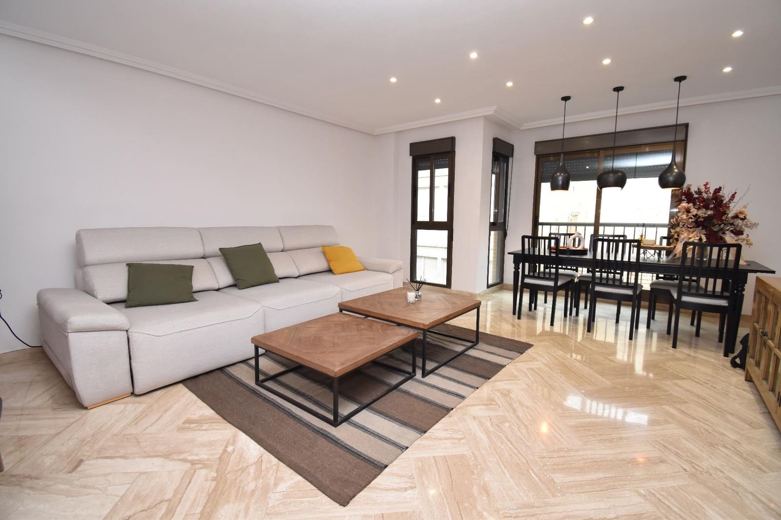 3 sovrum Lägenhet till salu i Elche / Elx med garage - 350 000 € (Ref: 9586767)