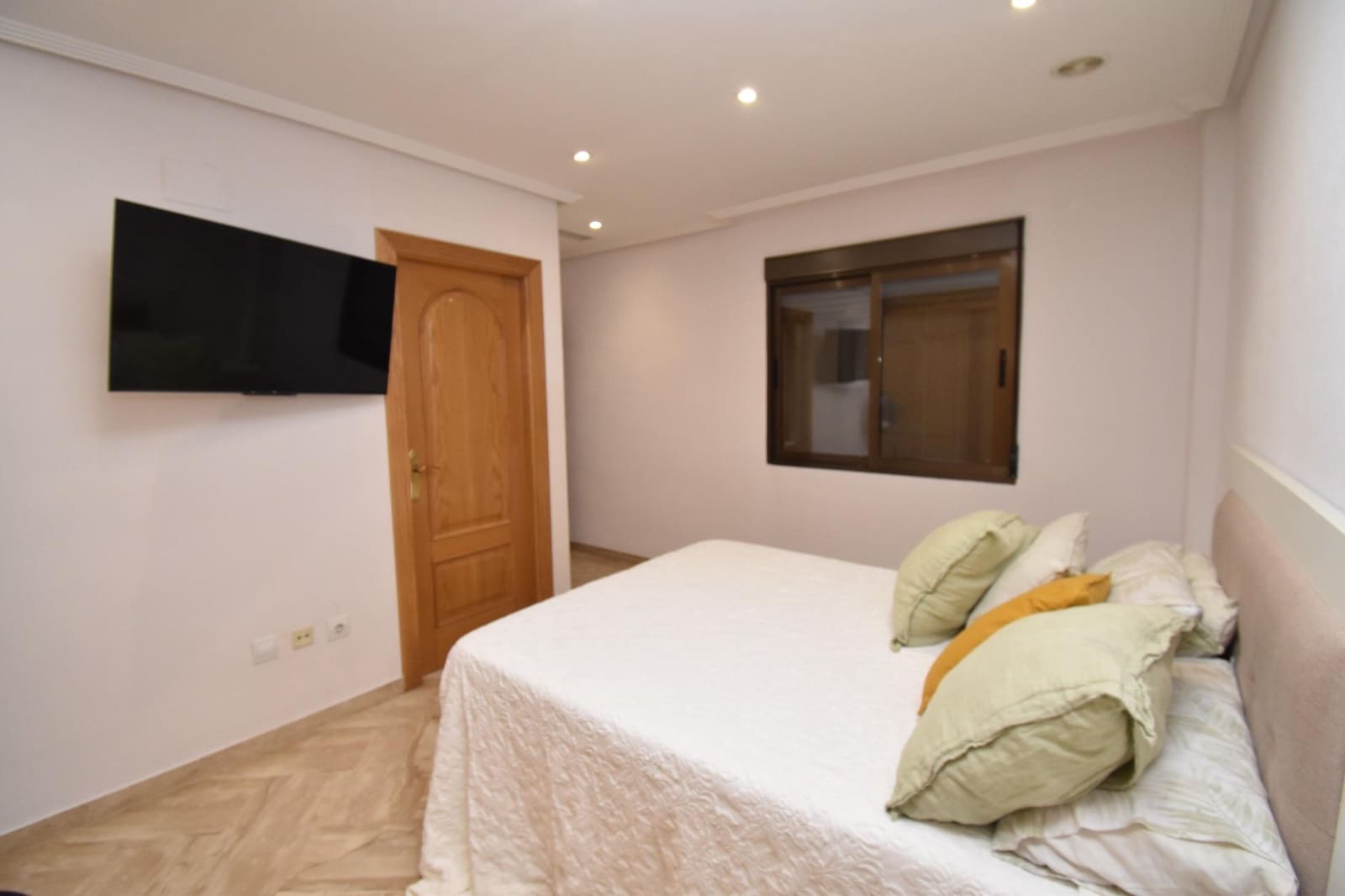 3 sovrum Lägenhet till salu i Elche / Elx med garage - 350 000 € (Ref: 9586767)