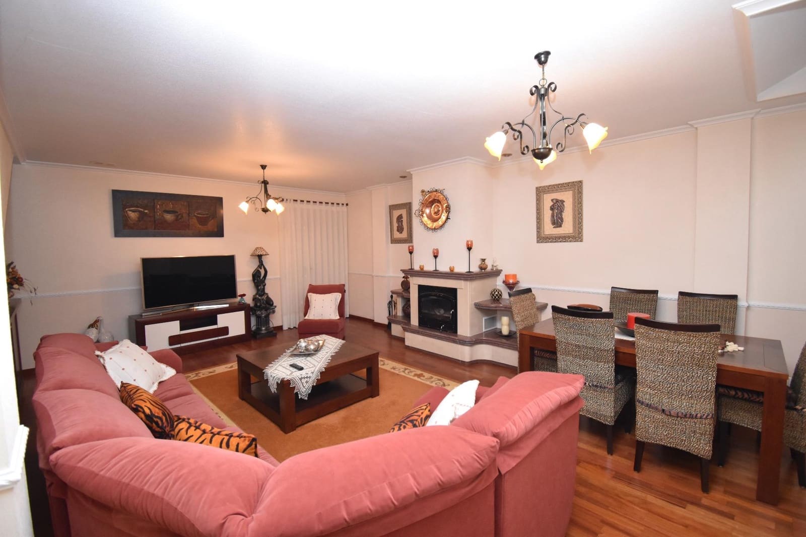 4 bedroom Bungalow for sale in Elche / Elx with pool - € 495,000 (Ref: 9611459)