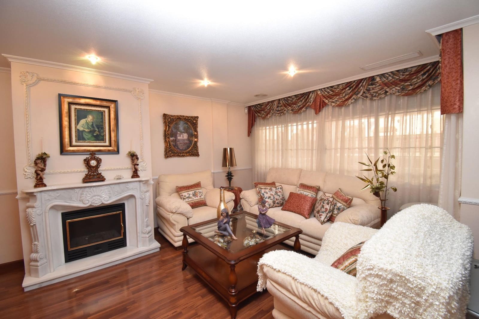 4 bedroom Bungalow for sale in Elche / Elx with pool - € 495,000 (Ref: 9611459)