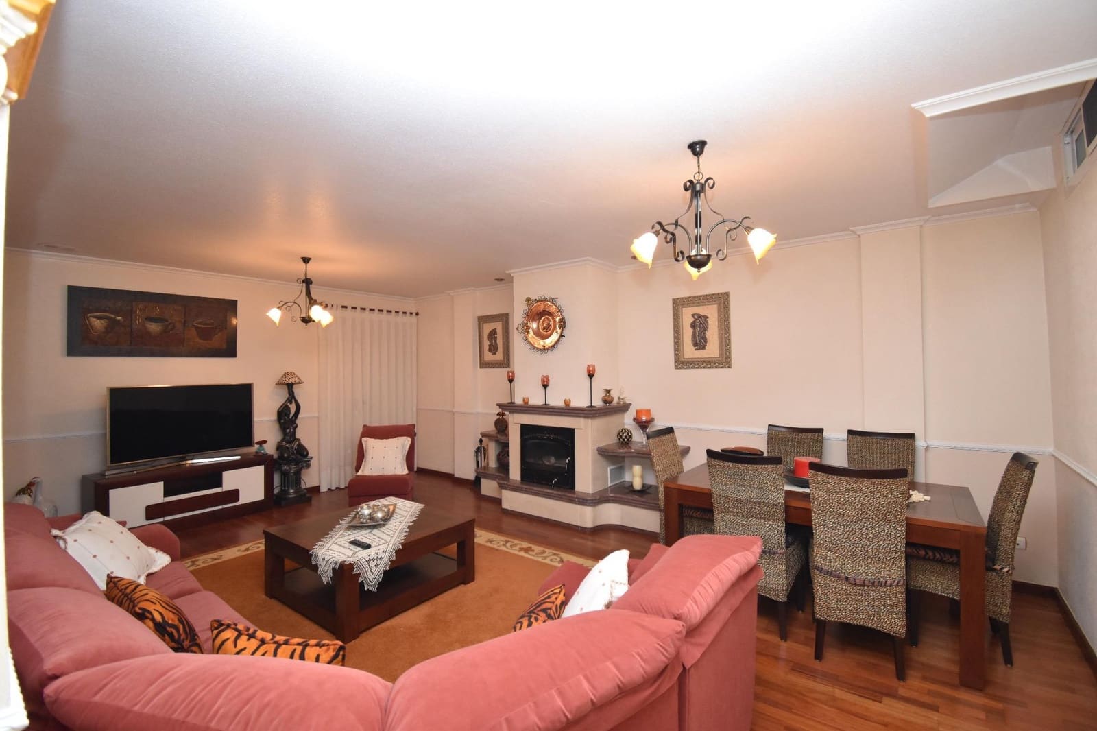 4 bedroom Bungalow for sale in Elche / Elx with pool - € 495,000 (Ref: 9611459)