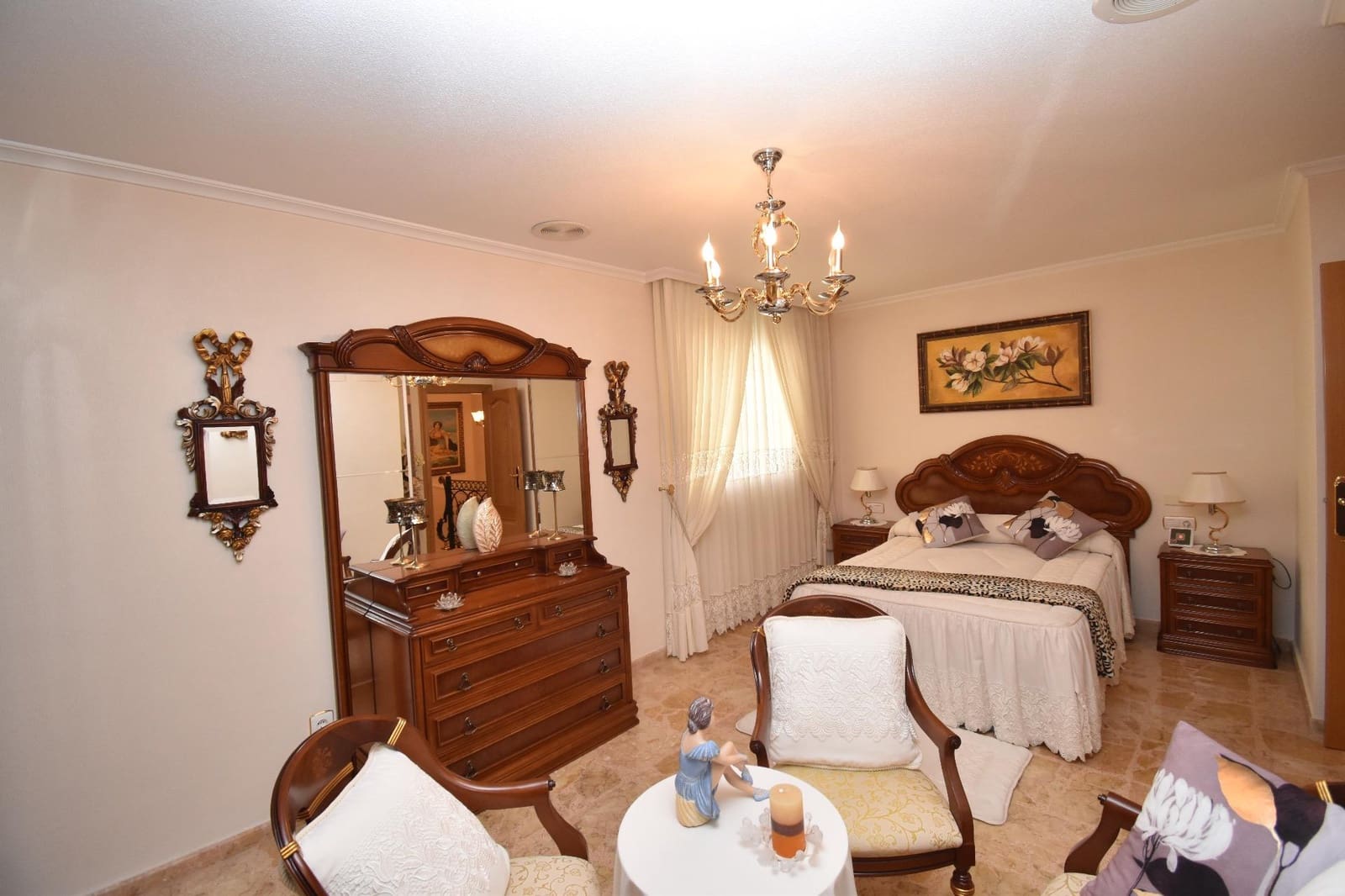 4 bedroom Bungalow for sale in Elche / Elx with pool - € 495,000 (Ref: 9611459)