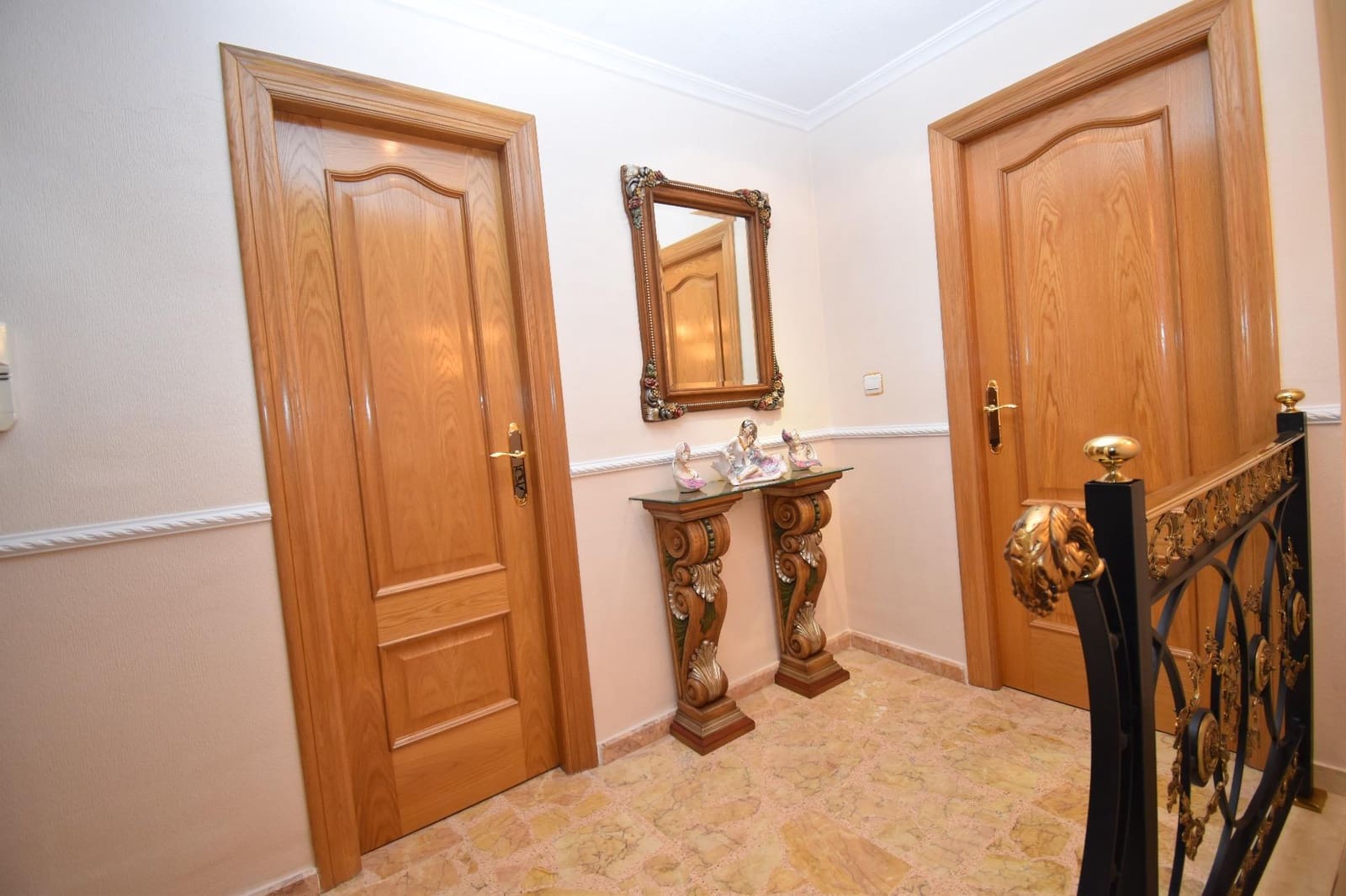 4 bedroom Bungalow for sale in Elche / Elx with pool - € 495,000 (Ref: 9611459)