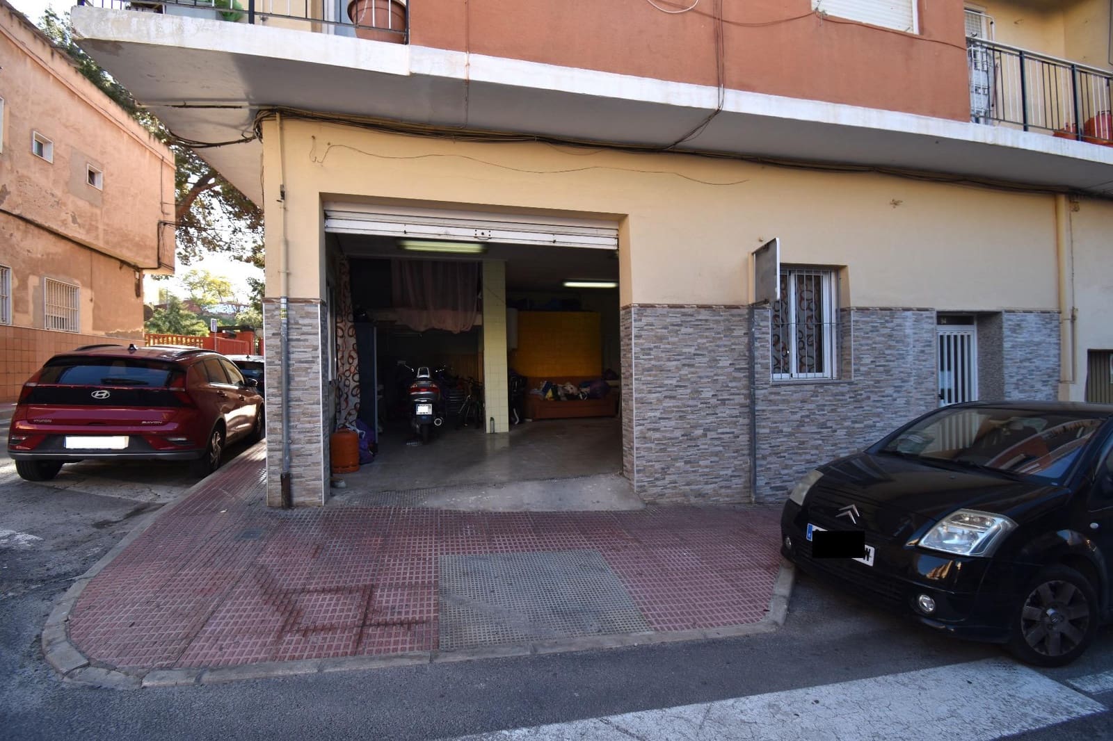 Garage for sale in Santa Pola - € 85,000 (Ref: 9625934)