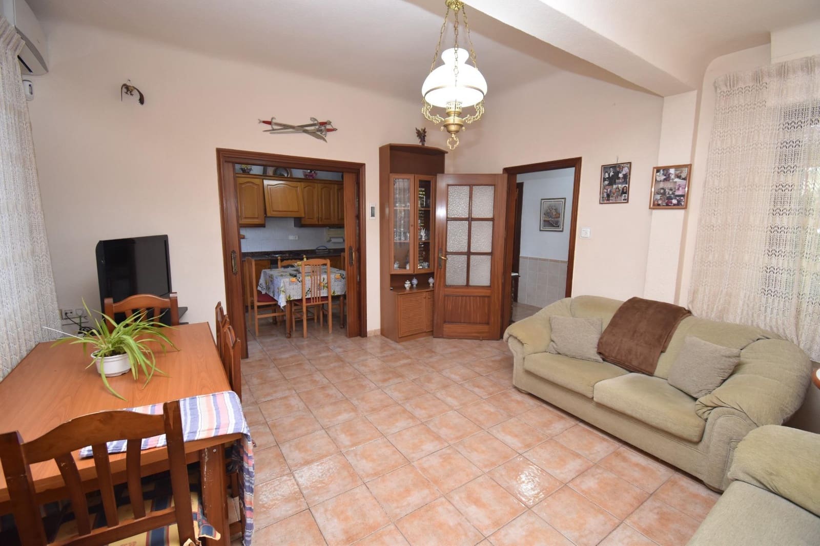 4 sypialnia Willa na sprzedaż w Elche / Elx z basenem garażem - 389 000 € (Ref: 9627841)