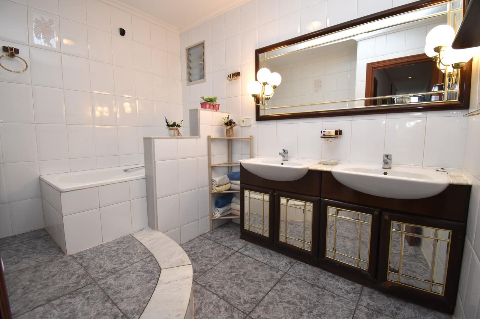 4 sypialnia Willa na sprzedaż w Elche / Elx z basenem garażem - 389 000 € (Ref: 9627841)