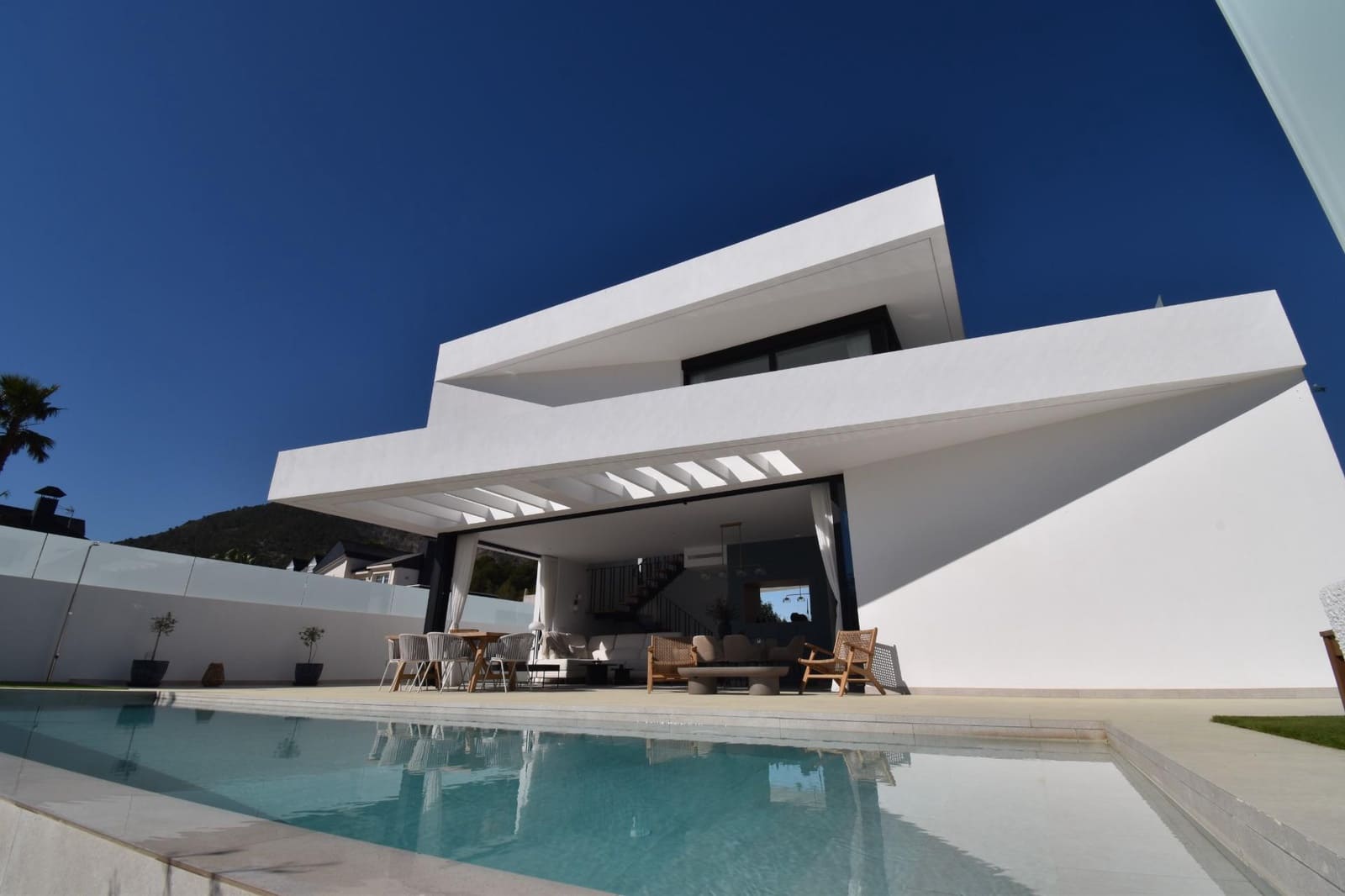 4 slaapkamer Villa te koop in Polop met zwembad garage - € 745.000 (Ref: 9634551)