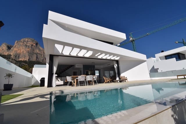 4 slaapkamer Villa te koop in Polop met zwembad garage - € 745.000 (Ref: 9634551)