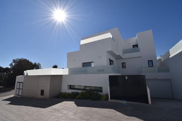 4 slaapkamer Villa te koop in Polop met zwembad garage - € 745.000 (Ref: 9634551)