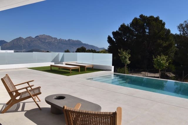 4 slaapkamer Villa te koop in Polop met zwembad garage - € 745.000 (Ref: 9634551)