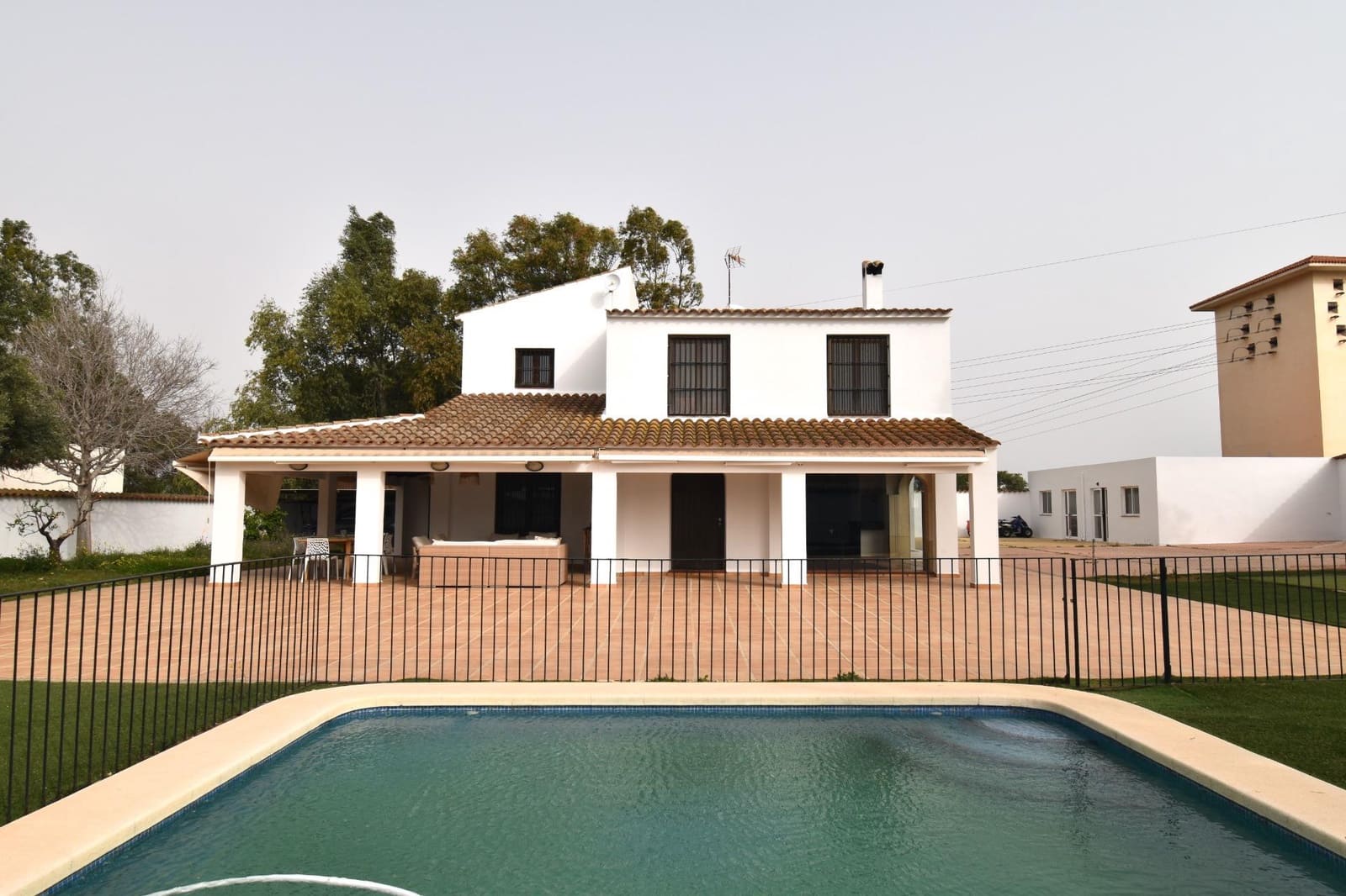 4 soveværelse Villa til salg i Santa Pola med swimmingpool garage - € 890.000 (Ref: 9652257)