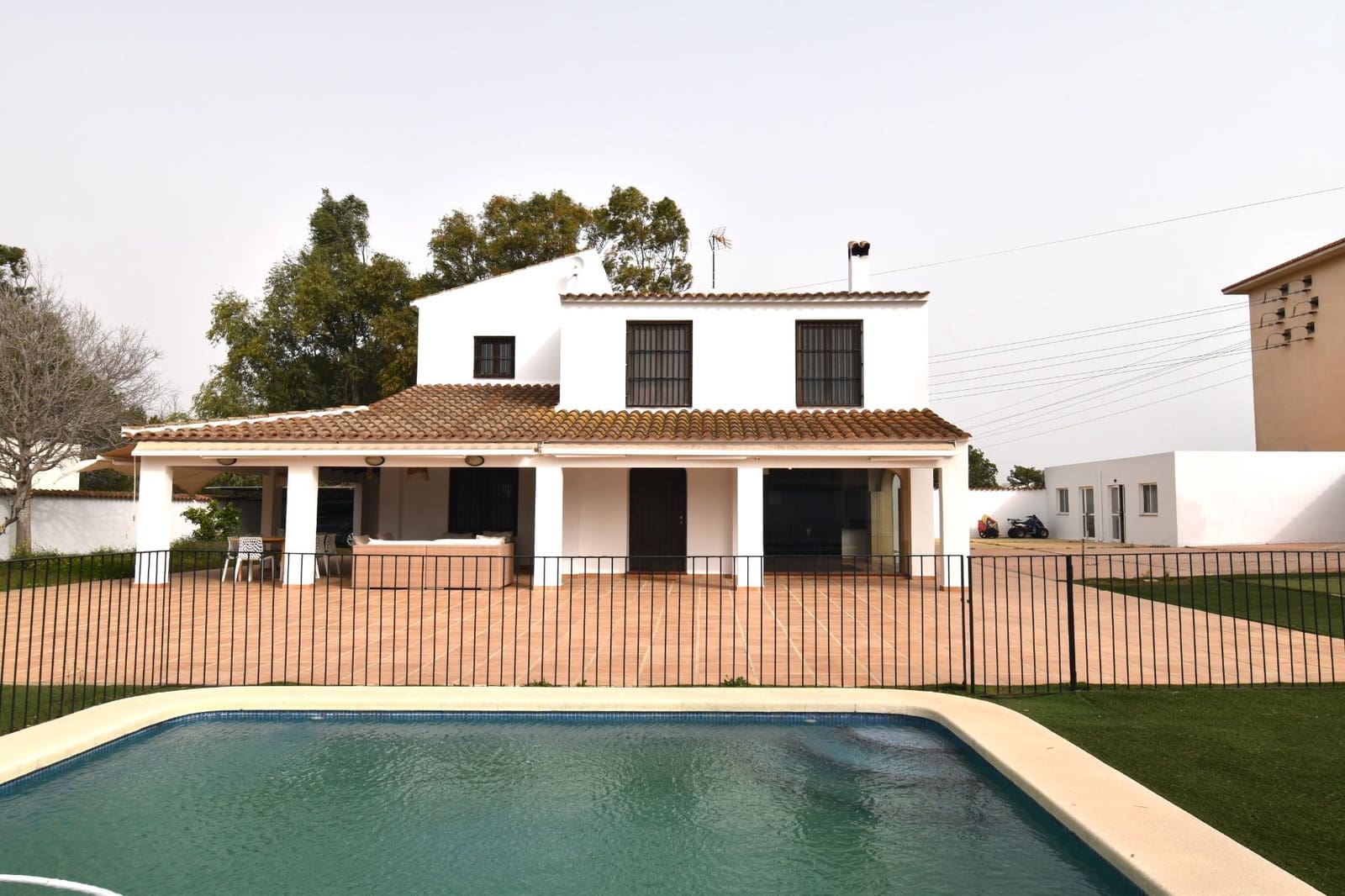 4 soveværelse Villa til salg i Santa Pola med swimmingpool garage - € 890.000 (Ref: 9652257)