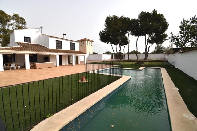 4 soveværelse Villa til salg i Santa Pola med swimmingpool garage - € 890.000 (Ref: 9652257)