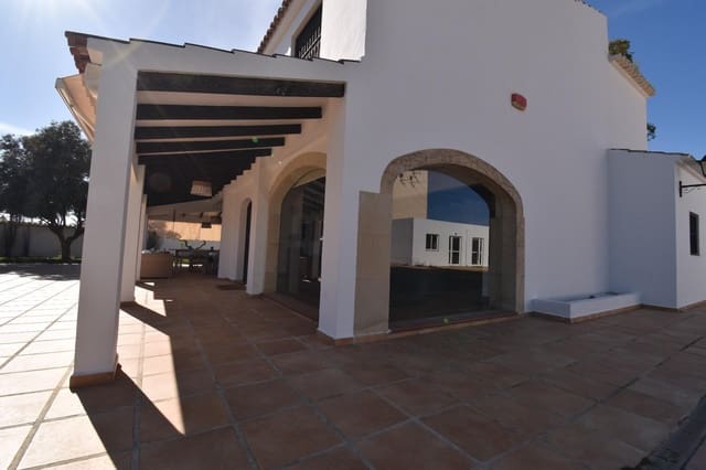 4 sypialnia Willa na sprzedaż w Santa Pola z basenem garażem - 890 000 € (Ref: 9652257)