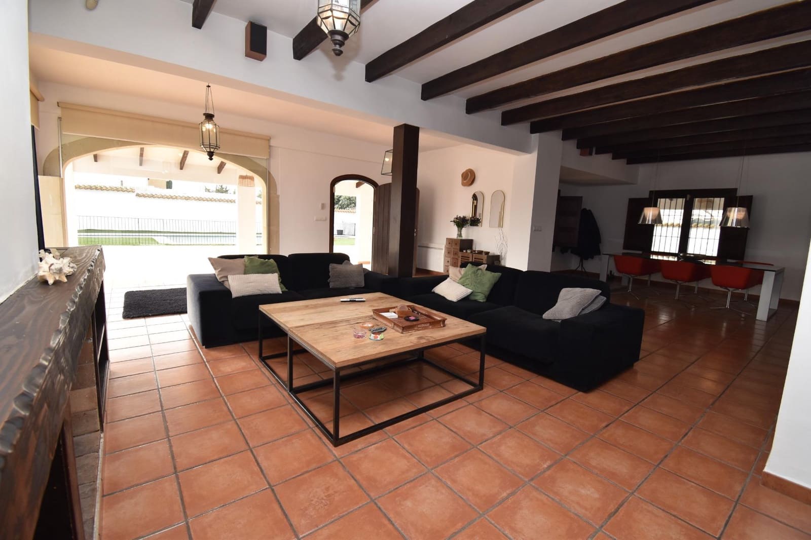 4 bedroom Villa for sale in Santa Pola with pool garage - € 849,000 (Ref: 9652257)